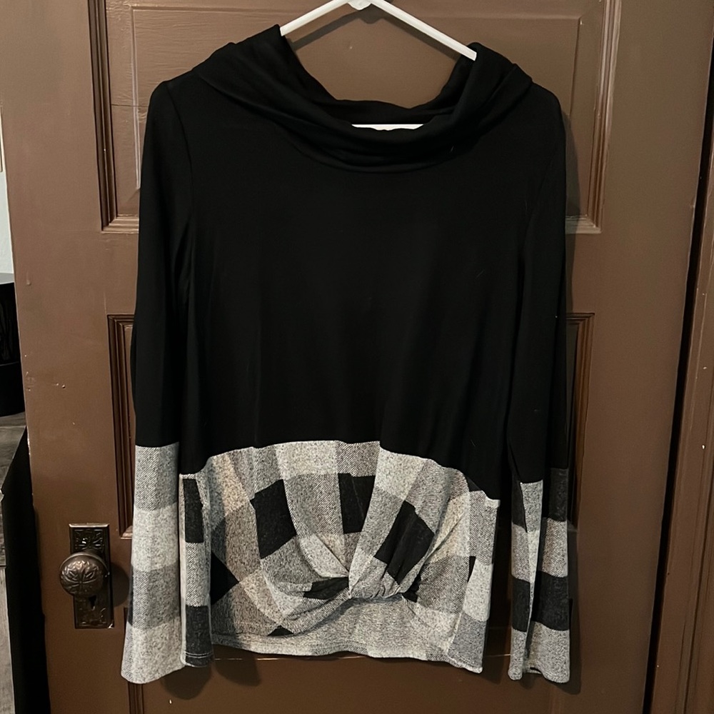 Maurice’s top